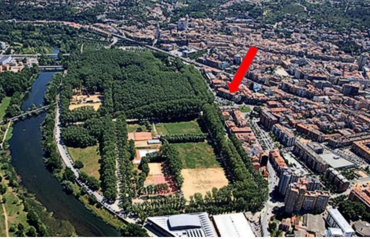 Acogedor Apartamento Girona Centro Apartment Bagian luar foto